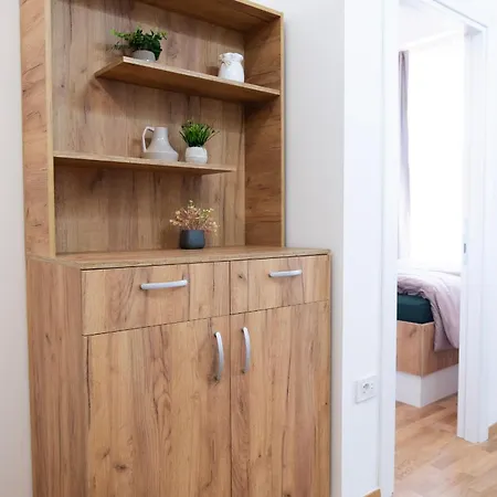 Home Art Apartments Szkopje Kültér fotó