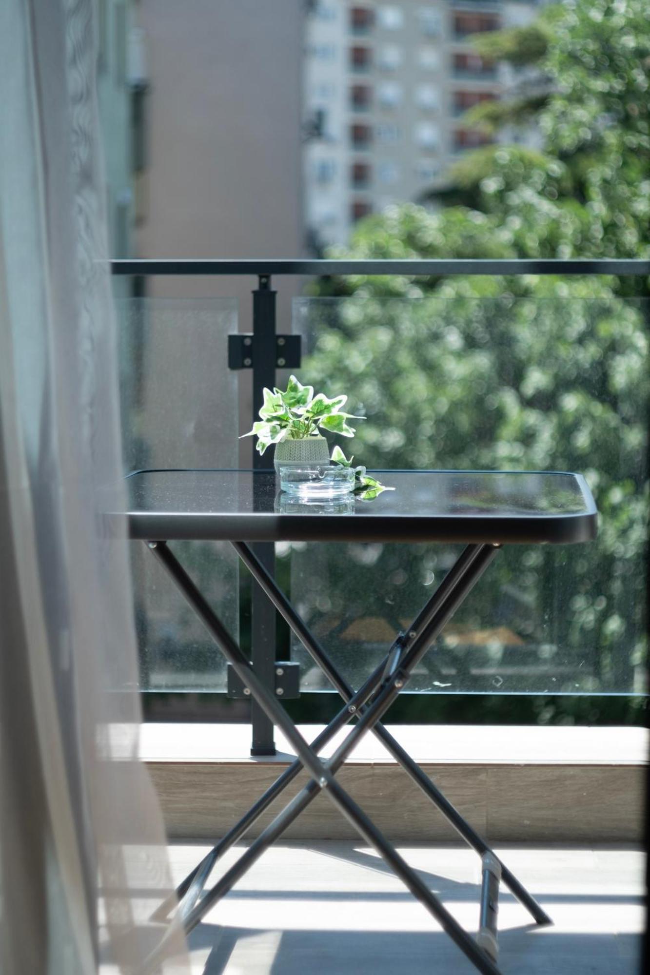 Art Apartman *